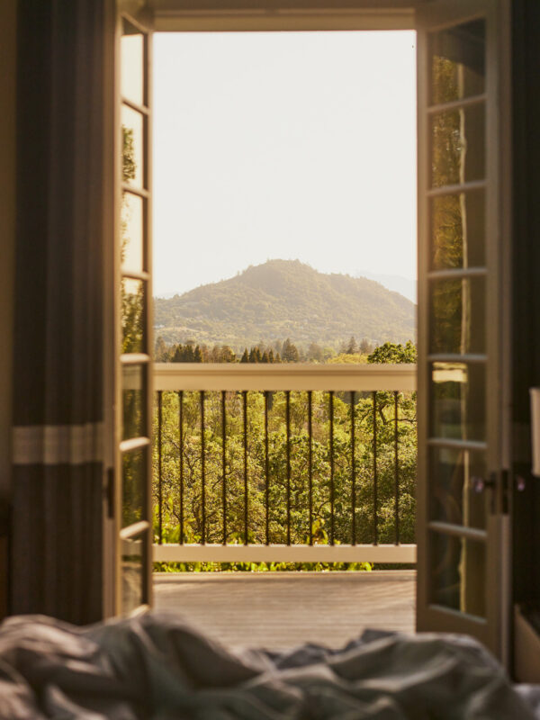 Homepage-accomodations-scaled_square2